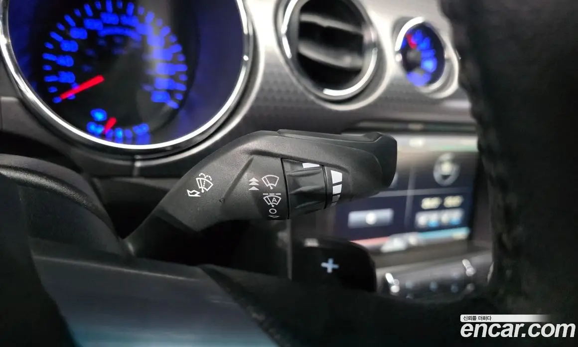 Ford Mustang 2015 2.3 автомат (гидро), фото 24