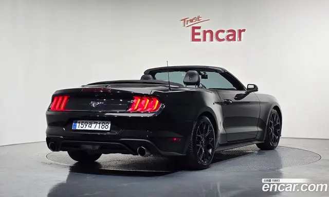 Ford Mustang 2018 2.3 автомат (гидро), миниатюра 2