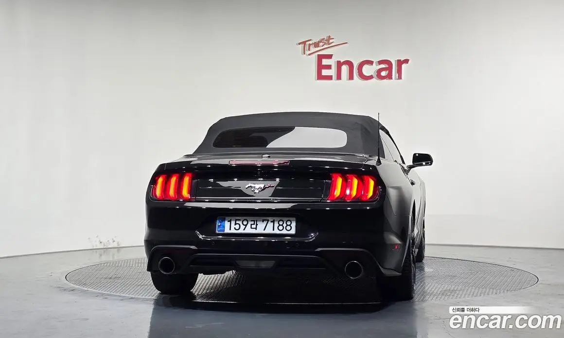 Ford Mustang 2018 2.3 автомат (гидро), фото 4