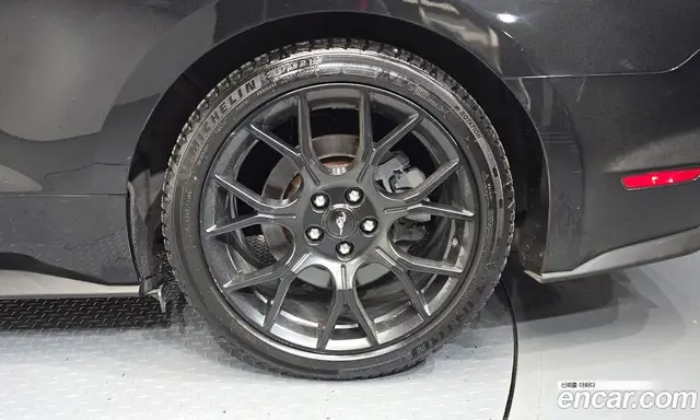 Ford Mustang 2018 2.3 автомат (гидро), миниатюра 7
