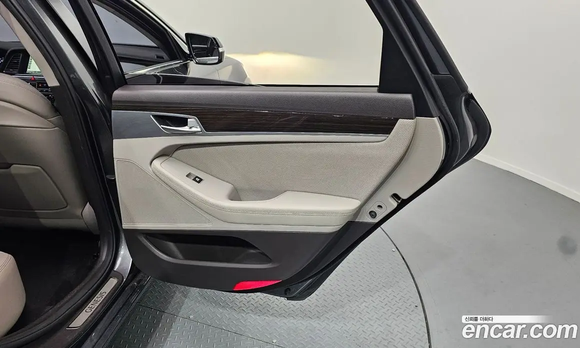 Genesis G80 2017 3.3 автомат (гидро), фото 15
