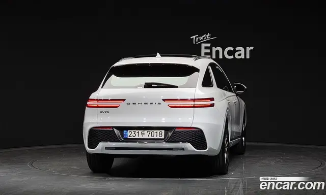 Genesis GV70 2021 2.2 автомат (гидро), миниатюра 3