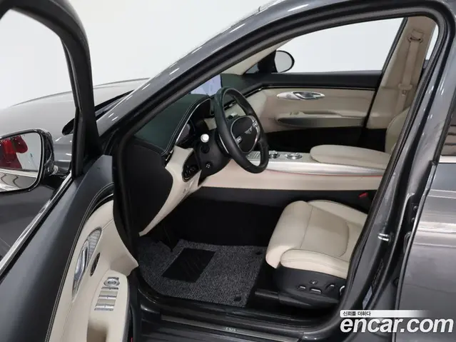 Genesis GV70 2021 2.2 автомат (гидро), миниатюра 9