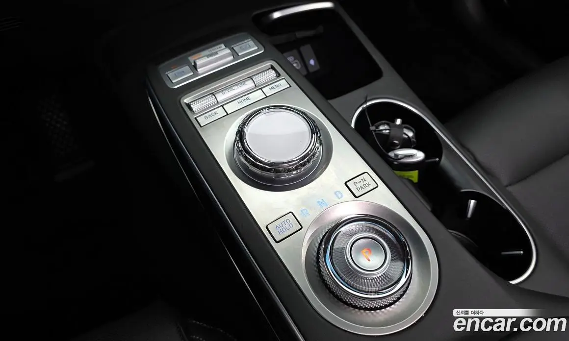 Genesis GV70 2023 2.5 автомат (гидро), фото 12
