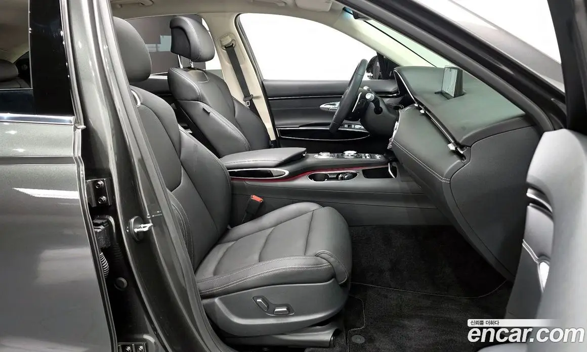 Genesis GV70 2023 2.5 автомат (гидро), фото 16