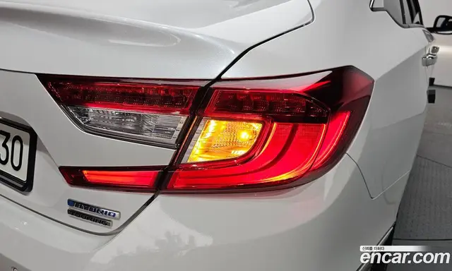 Honda Accord 2022 2.0 автомат (гидро), миниатюра 9