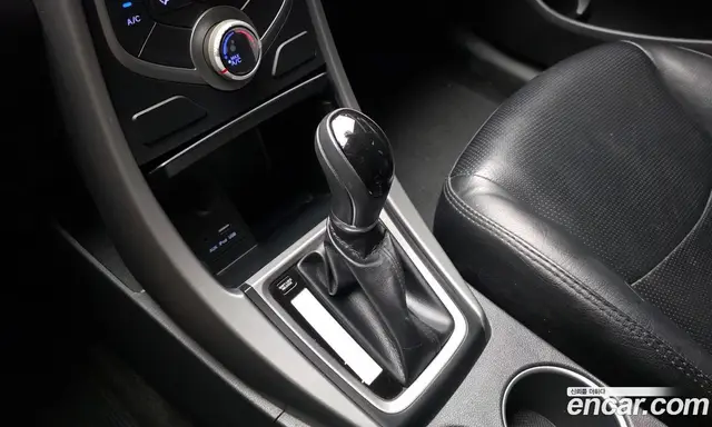 Hyundai Avante 2015 1.6 автомат (гидро), миниатюра 12