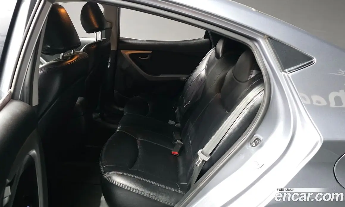 Hyundai Avante 2015 1.6 автомат (гидро), фото 16