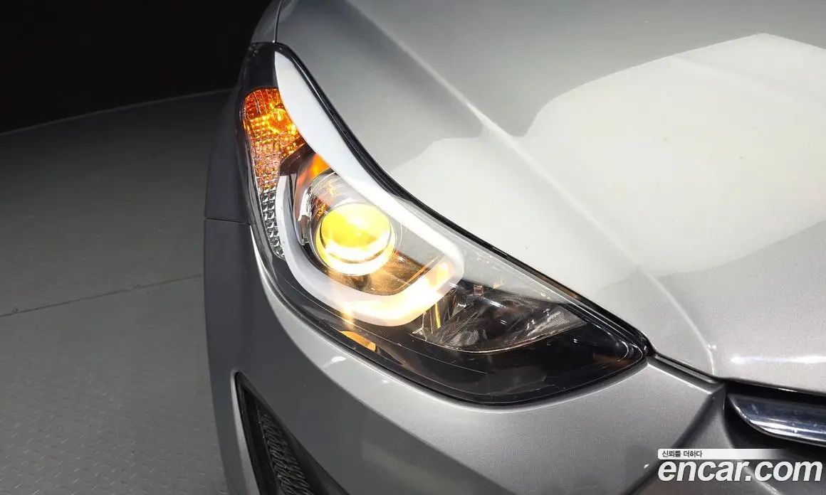 Hyundai Avante 2015 1.6 автомат (гидро), фото 8