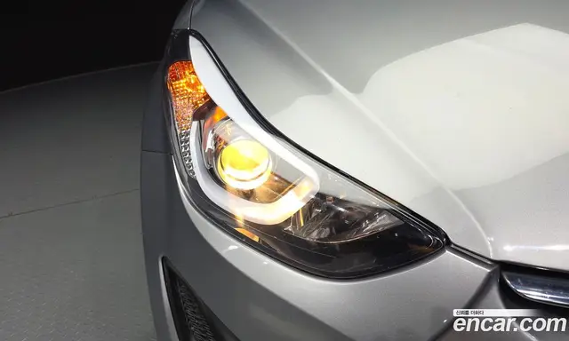 Hyundai Avante 2015 1.6 автомат (гидро), миниатюра 8