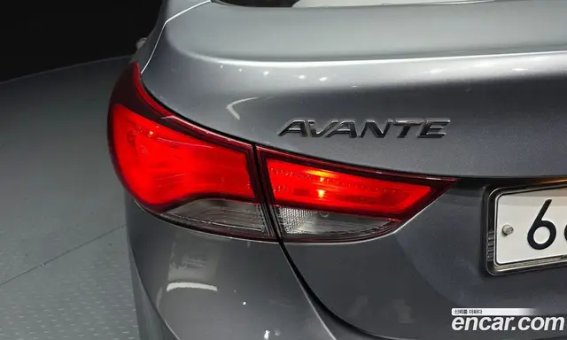 Hyundai Avante 2015 1.6 автомат (гидро), миниатюра 9