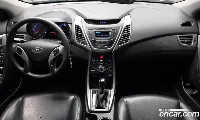 Hyundai Avante 2015 1.6 автомат (гидро), миниатюра 10
