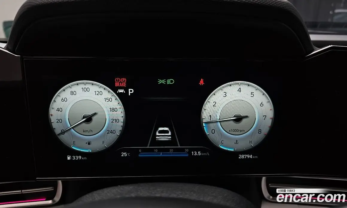 Hyundai Avante 2022 1.6 автомат (гидро), фото 11