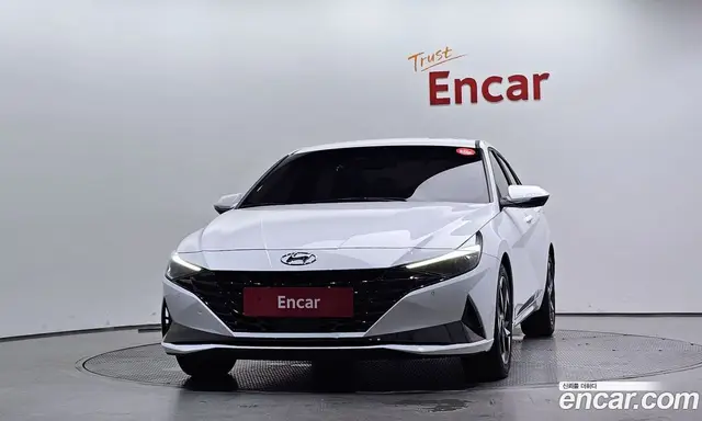 Hyundai Avante 2022 1.6 автомат (гидро), миниатюра 3