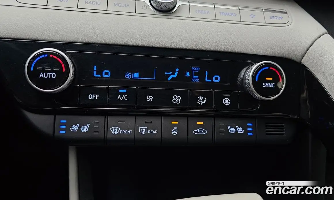 Hyundai Avante 2022 1.6 автомат (гидро), фото 24