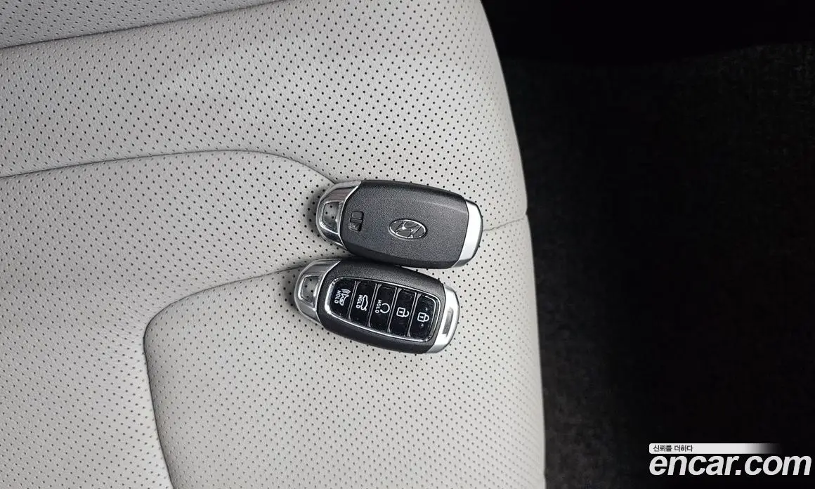 Hyundai Avante 2022 1.6 автомат (гидро), фото 30