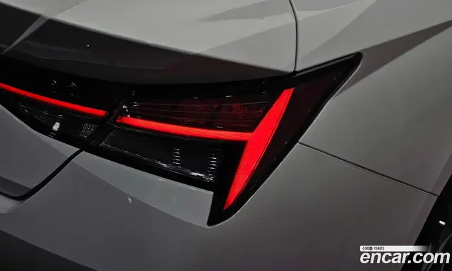 Hyundai Avante 2022 1.6 автомат (гидро), миниатюра 9