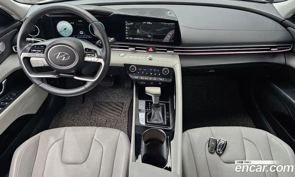 Hyundai Avante 2022 1.6 автомат (гидро), фото 10