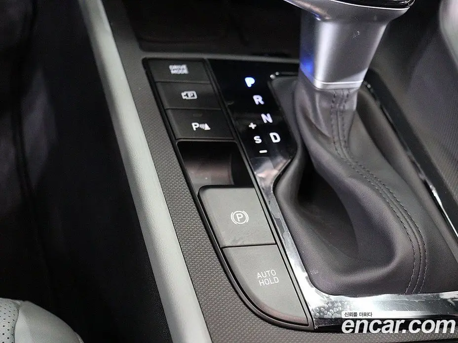 Hyundai Avante 2024 1.6 автомат (гидро), фото 11