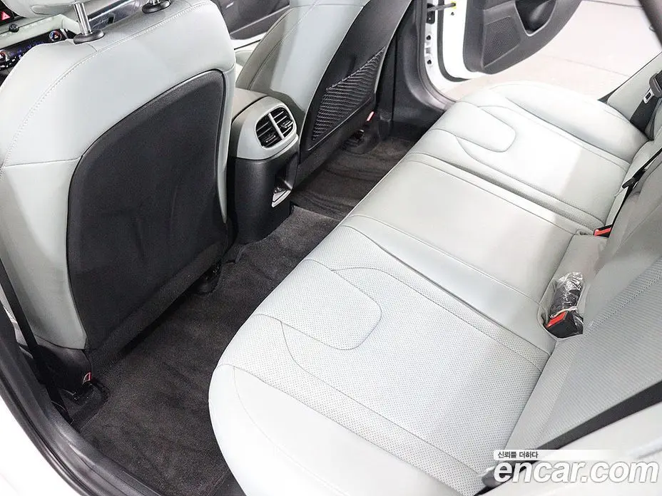 Hyundai Avante 2024 1.6 автомат (гидро), фото 16