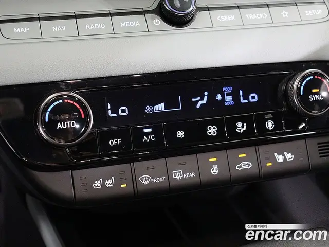Hyundai Avante 2024 1.6 автомат (гидро), миниатюра 9