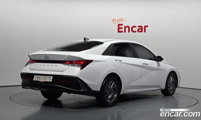 Hyundai Avante 2024 1.6 автомат (гидро), миниатюра 2