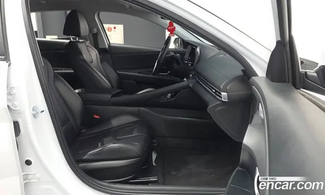 Hyundai Avante 2024 1.6 автомат (гидро), миниатюра 11