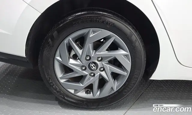 Hyundai Avante 2024 1.6 автомат (гидро), миниатюра 5