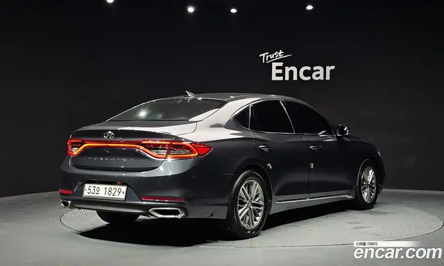 Hyundai Grandeur 2017 2.4 автомат (гидро), миниатюра 2