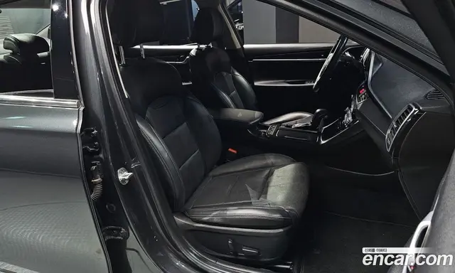 Hyundai Grandeur 2017 2.4 автомат (гидро), миниатюра 11