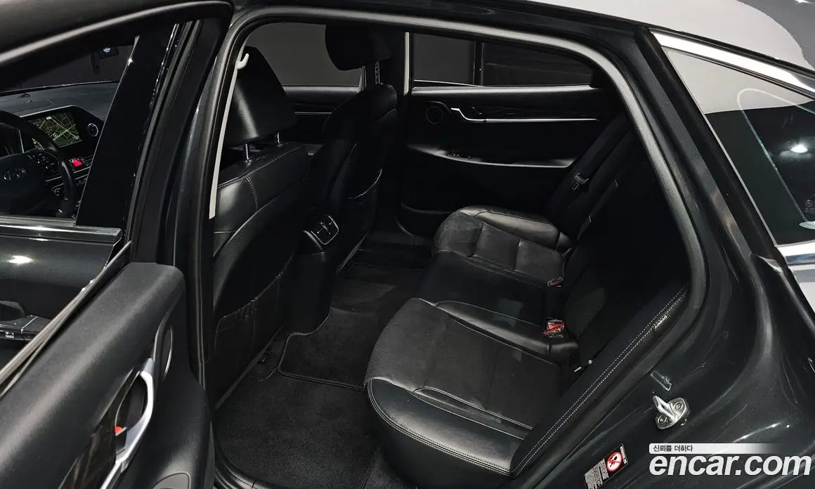Hyundai Grandeur 2017 2.4 автомат (гидро), фото 12