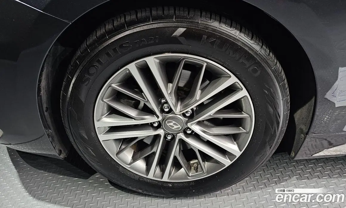 Hyundai Grandeur 2017 2.4 автомат (гидро), фото 5
