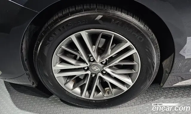 Hyundai Grandeur 2017 2.4 автомат (гидро), миниатюра 5