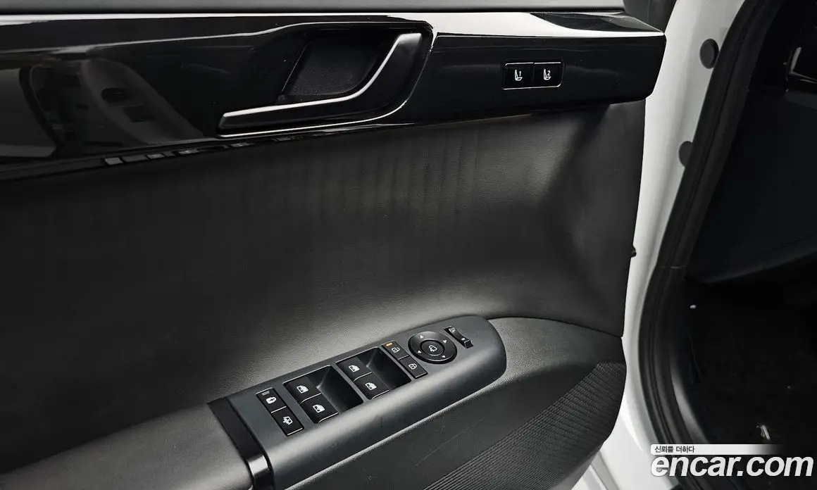 Hyundai Grandeur 2023 2.5 автомат (гидро), фото 17