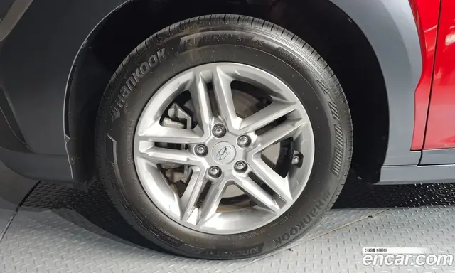 Hyundai Kona 2022 1.6 автомат (гидро), миниатюра 5