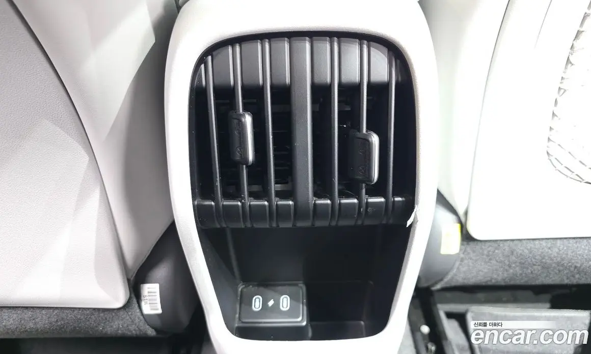 Hyundai Kona 2023 1.6 автомат (гидро), фото 29