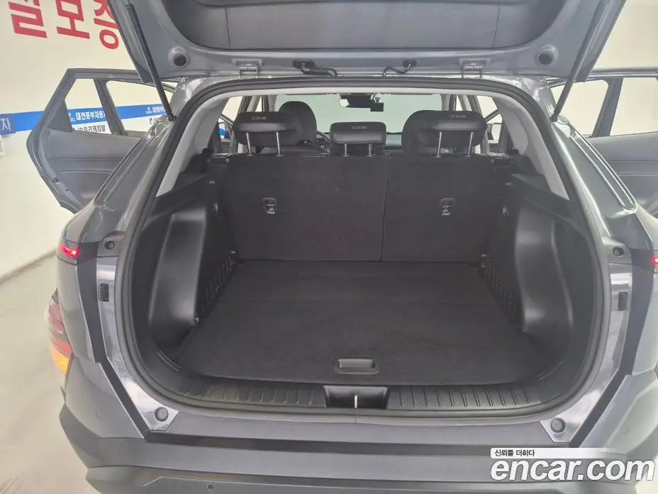 Hyundai Kona 2024 1.6 автомат (гидро), фото 11