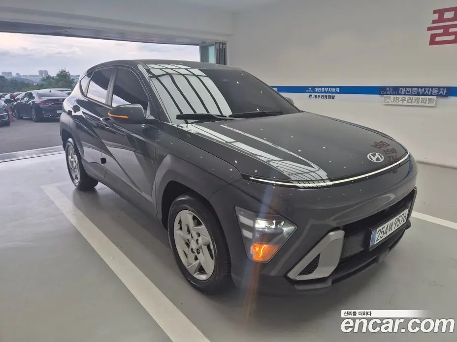 Hyundai Kona 2024 1.6 автомат (гидро), фото 3