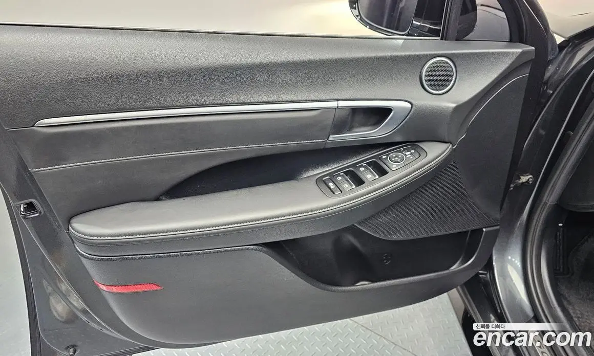 Hyundai Sonata 2021 1.6 автомат (гидро), фото 13