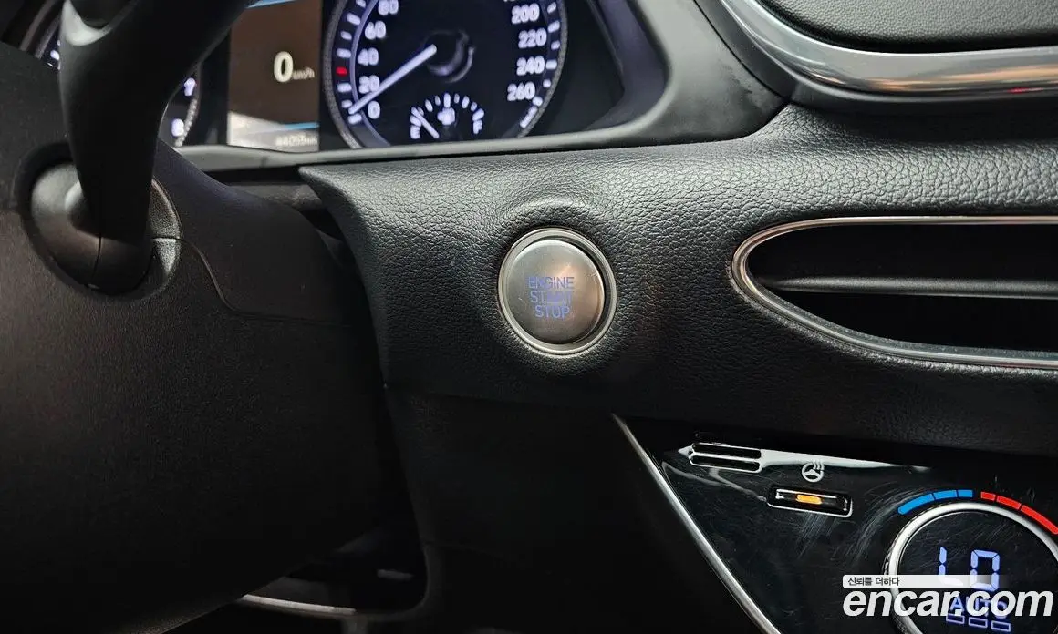 Hyundai Sonata 2021 1.6 автомат (гидро), фото 24