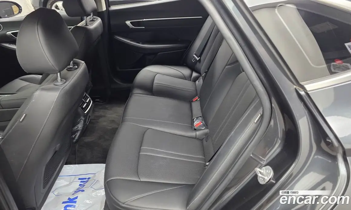 Hyundai Sonata 2024 1.6 автомат (гидро), фото 16