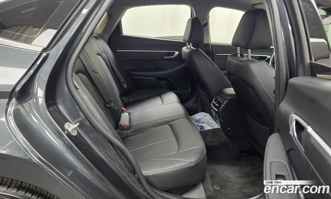 Hyundai Sonata 2024 1.6 автомат (гидро), фото 18