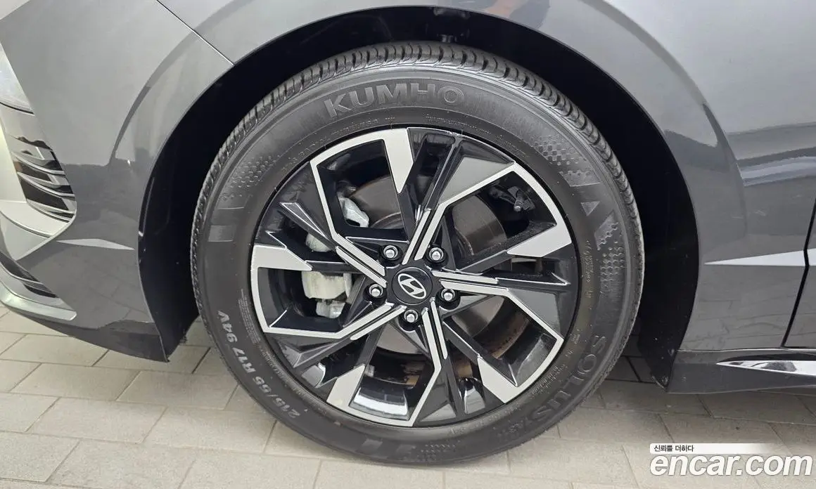 Hyundai Sonata 2024 1.6 автомат (гидро), фото 5