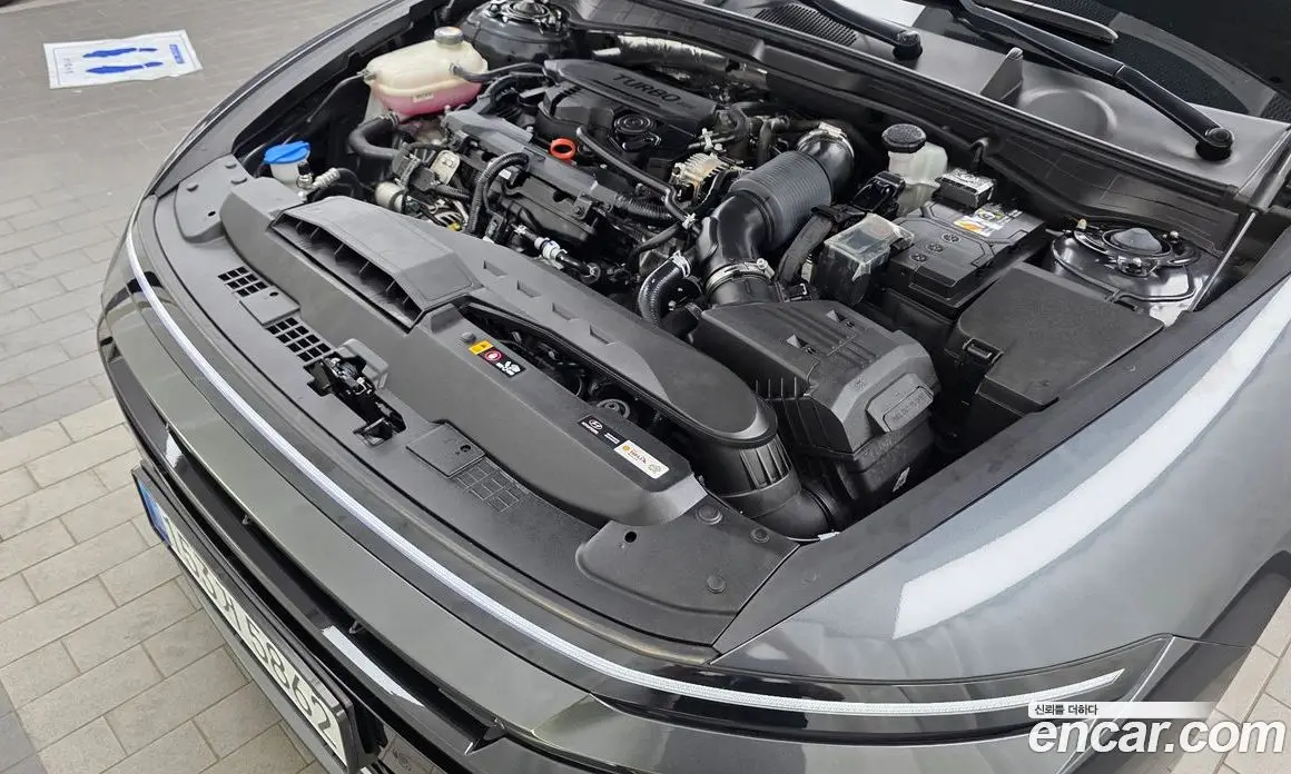 Hyundai Sonata 2024 1.6 автомат (гидро), фото 6