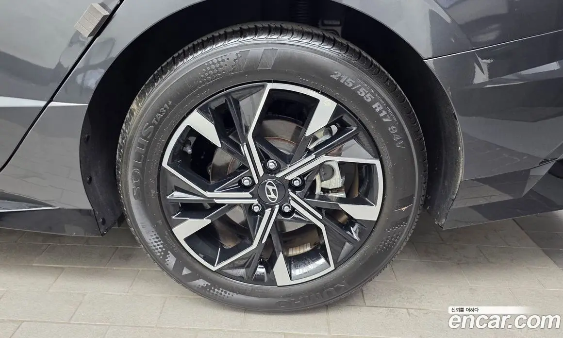 Hyundai Sonata 2024 1.6 автомат (гидро), фото 7