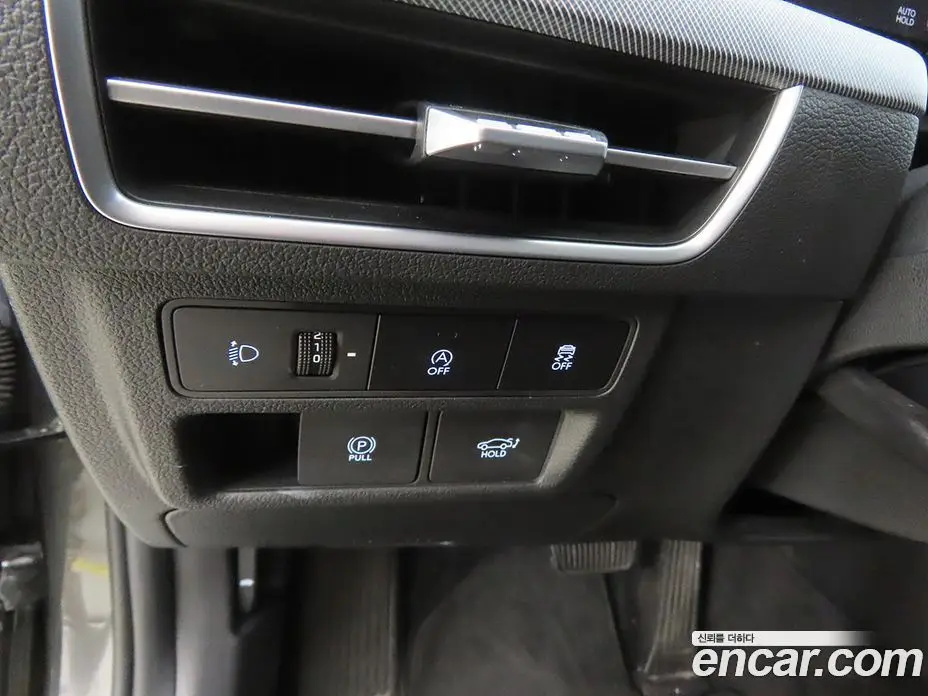 Hyundai Sonata 2024 2.0 автомат (гидро), фото 11