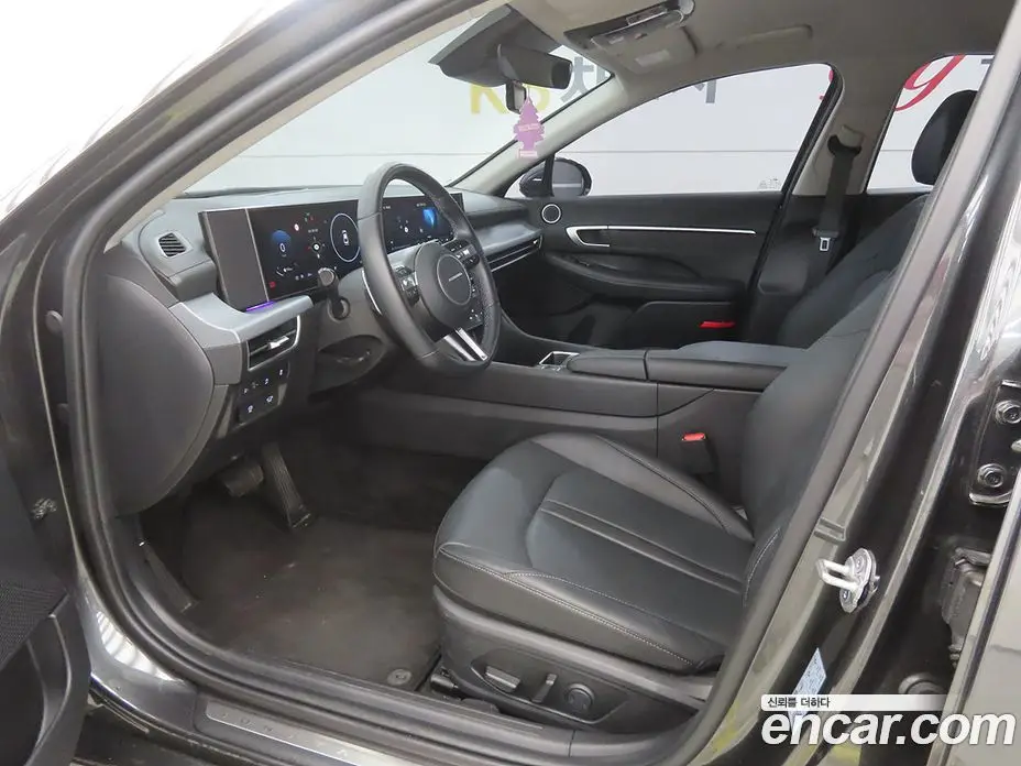 Hyundai Sonata 2024 2.0 автомат (гидро), фото 5