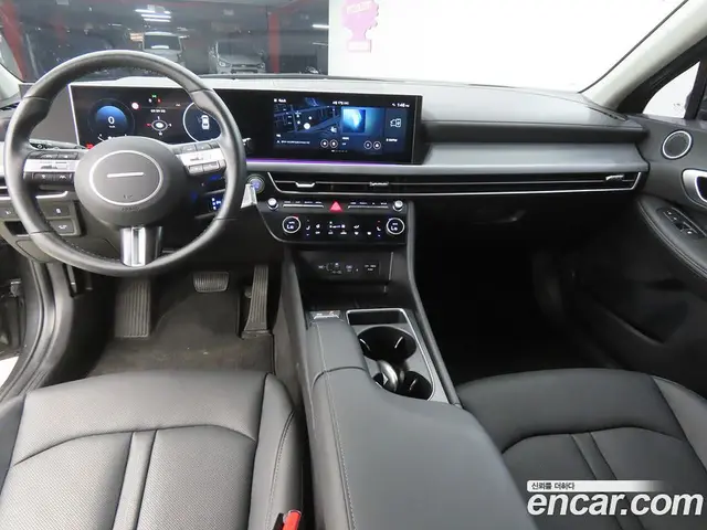 Hyundai Sonata 2024 2.0 автомат (гидро), миниатюра 7