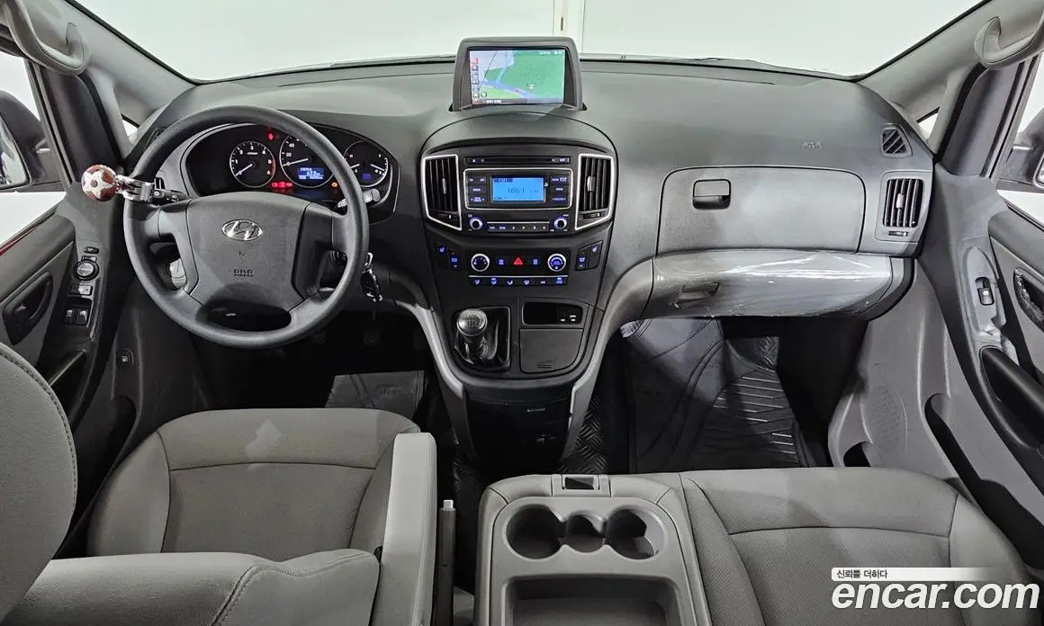 Hyundai Starex 2016 2.5 механика, фото 7
