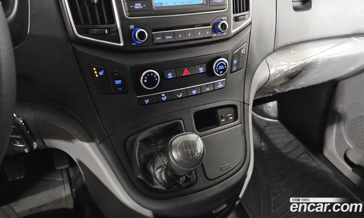 Hyundai Starex 2016 2.5 механика, фото 9